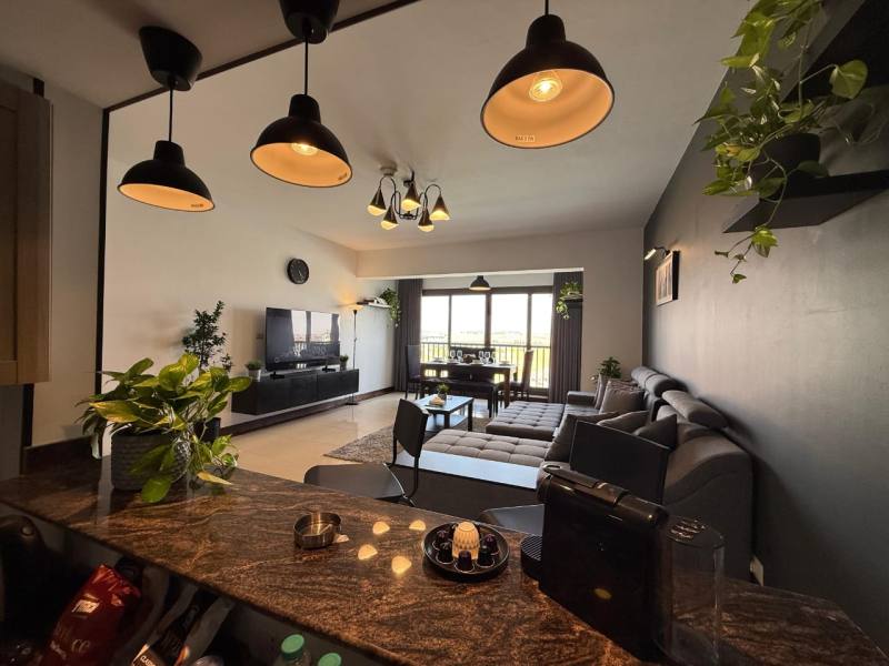 Luxury 3-bedroom hotel apartment — photo 2