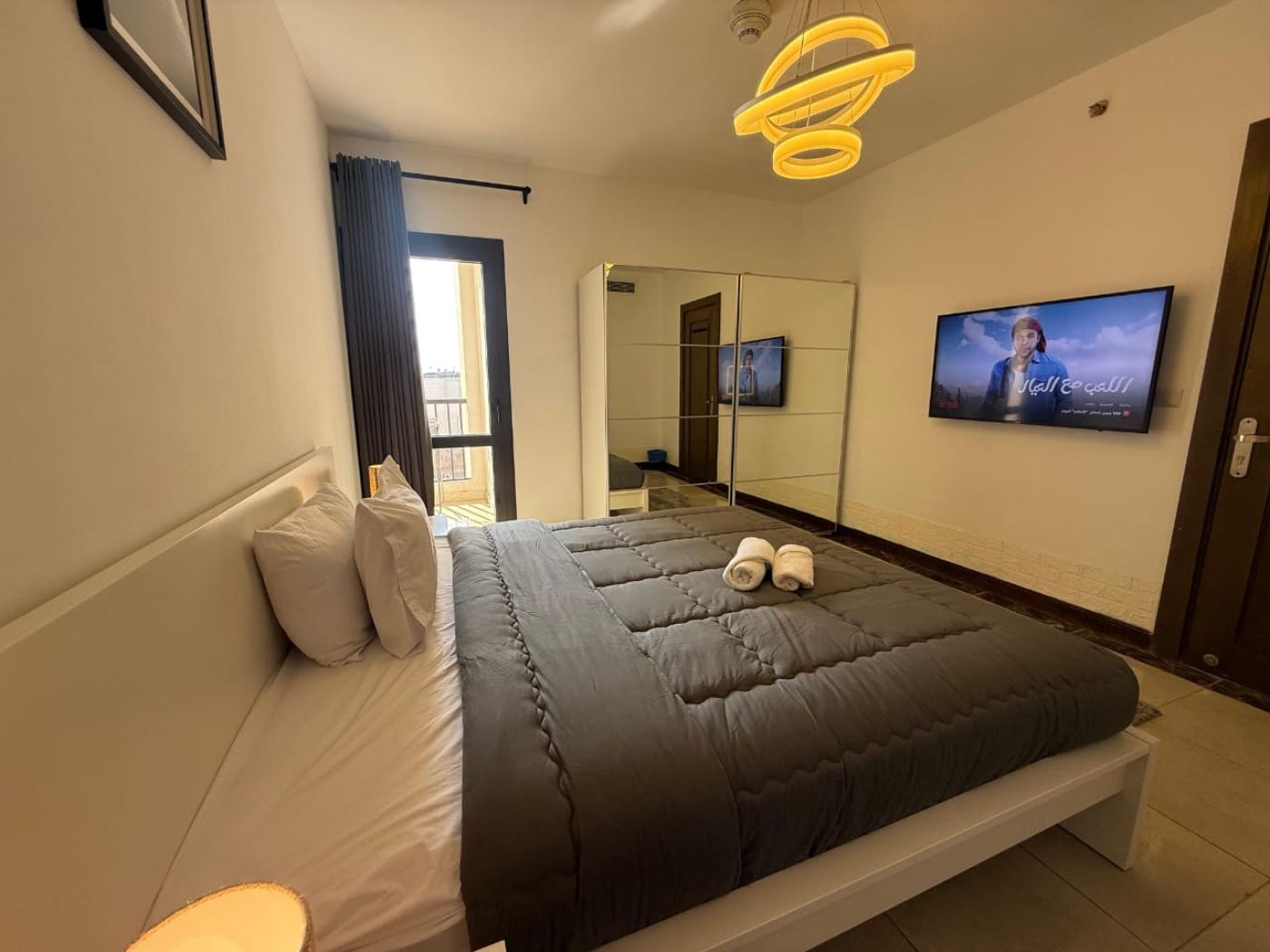 Luxury 3-bedroom hotel apartment — photo 7
