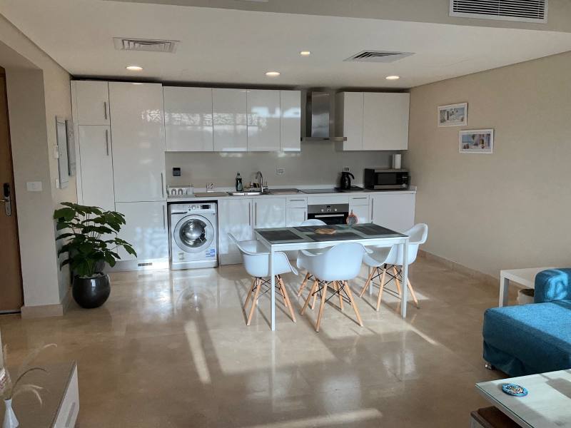 A Stylish 1BR Apartment in Mangroovy | Open & Palm View — photo 4