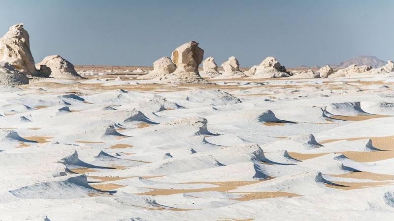 Bahariya Oasis – Black Desert – Crystal Mountain – White Desert – Hot Spring — photo 3