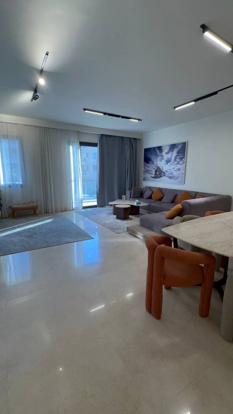 Apartment in Beverly Hills — صورة 3
