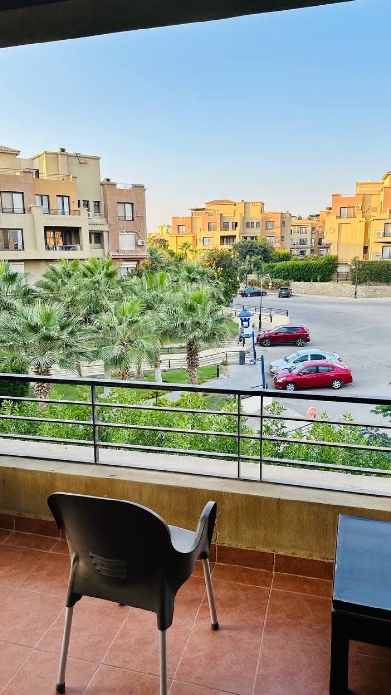 Apartment in Beverly Hills — صورة 2