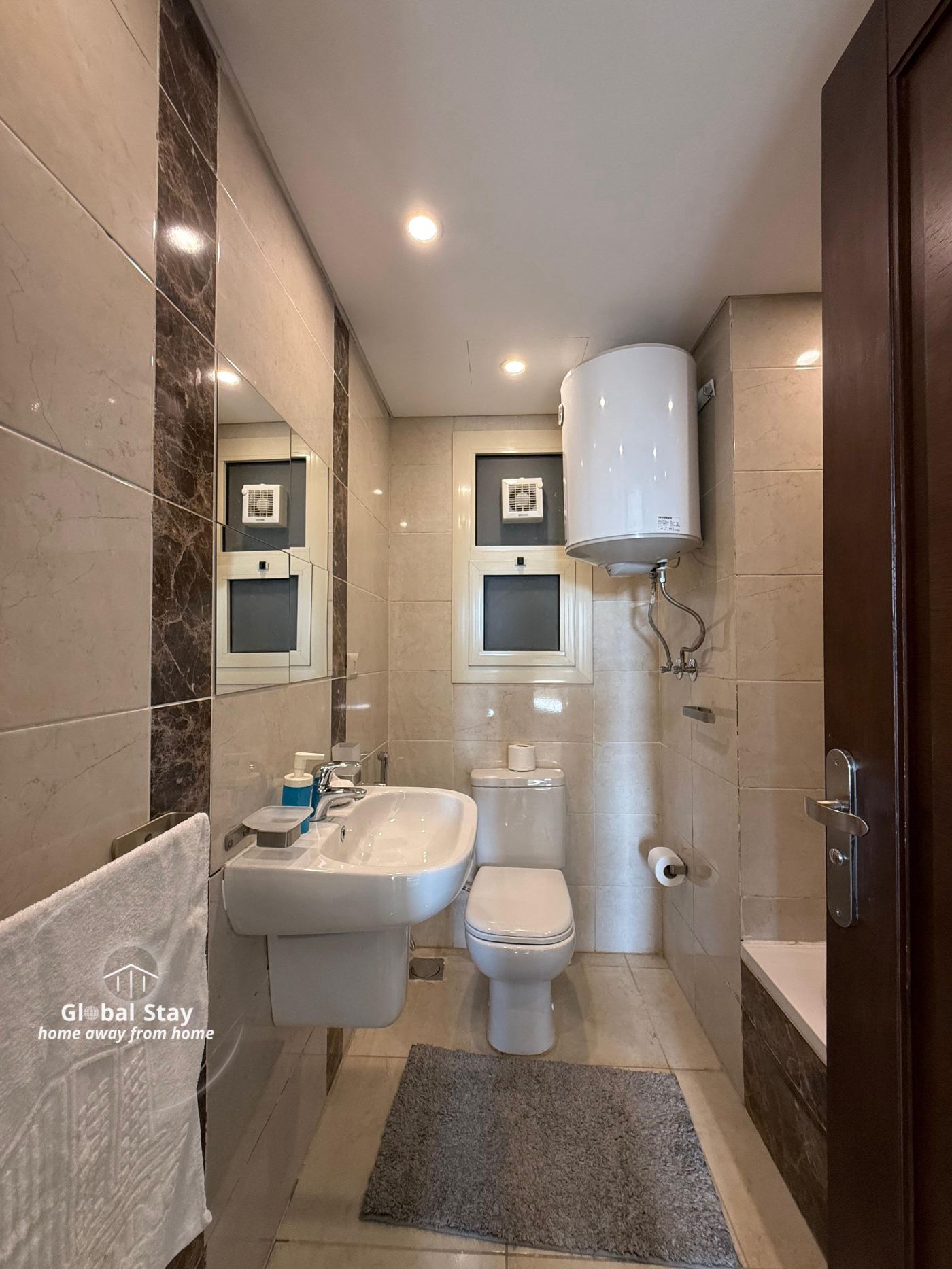 Two-room hotel apartment, very high standard — photo 8
