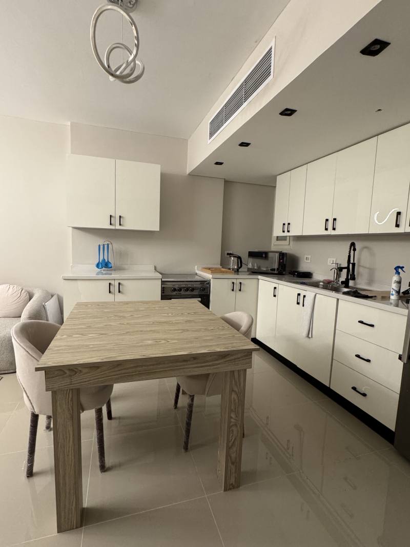 modern studio one bedroom — photo 11
