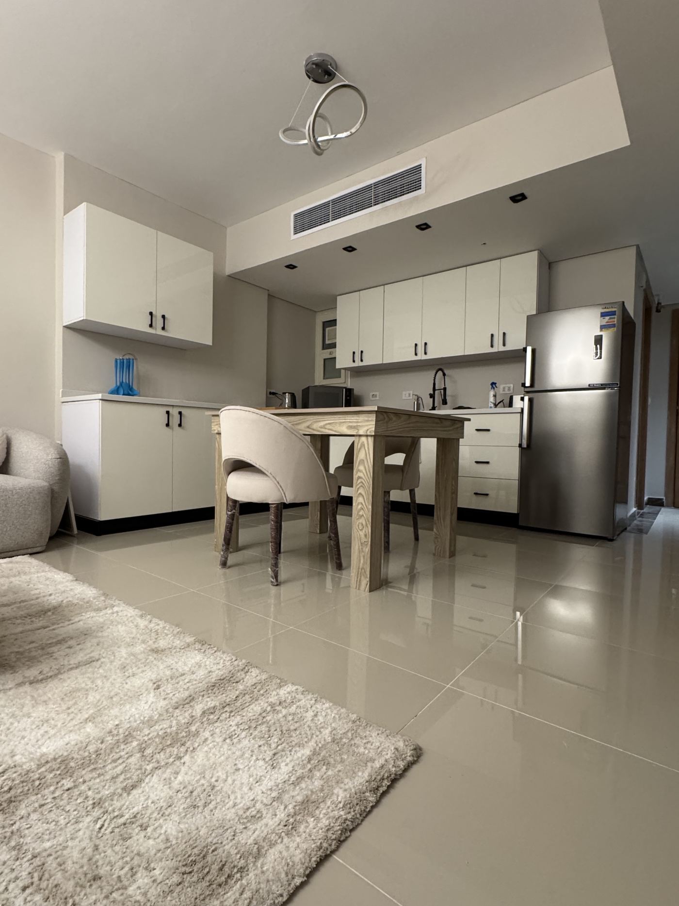 modern studio one bedroom — photo 12